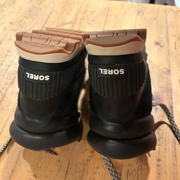 Sorel Women’s Kinetic Conquest Winter Boots - Picture 8 of 11